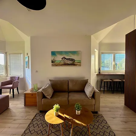 Apartment Cozy Schufit Vir