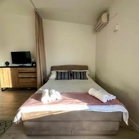 Cozy Schufit Vir