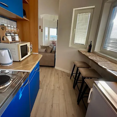 Cozy Schufit Apartment Vir